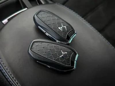 Vendo DS DS5 2015 - 14950 EUR, 117000 km - AUTO.MOTO.pt