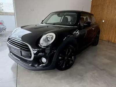 Vendo MINI One 2016 - 12999 EUR, 132000 km - AUTO.MOTO.pt