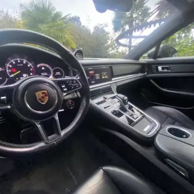 Sell Porsche Panamera Sport Turismo 2019 - 69990 EUR, 210000 km - AUTO.MOTO.pt
