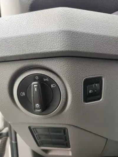 Vendo Volkswagen Crafter 2019 - 17980 EUR, 250000 km - AUTO.MOTO.pt