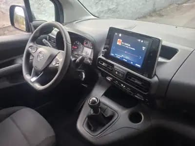 Sell Opel Combo 2020 - 19250 EUR, 79784 km - AUTO.MOTO.pt