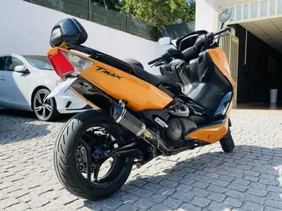 Sell Yamaha TMAX 2009 - 5500 EUR, 41118 km - AUTO.MOTO.pt