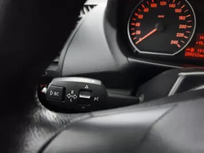 Vendo BMW 118 2012 - 13950 EUR, 239213 km - AUTO.MOTO.pt