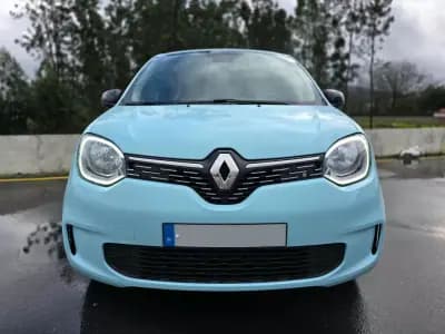 Vendo Renault Twingo 2023 - 14750 EUR, 27700 km - AUTO.MOTO.pt