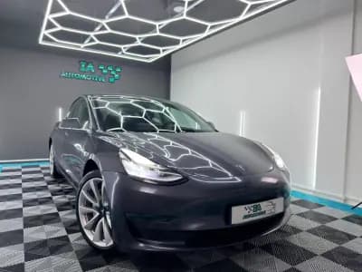 Vendo Tesla Model 3 2019 - 17750 EUR, 222000 km - AUTO.MOTO.pt