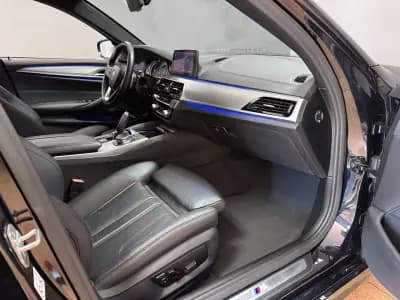 Vendo BMW 520 2019 - 29990 EUR, 168874 km - AUTO.MOTO.pt