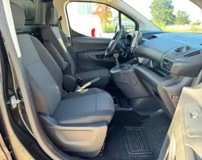 Sell Toyota Proace 2023 - 15750 EUR, 51075 km - AUTO.MOTO.pt