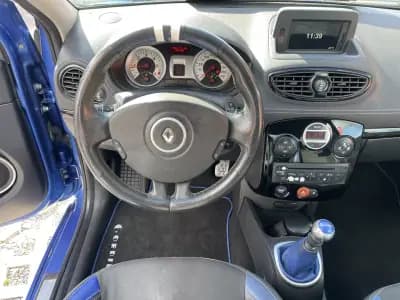 Vendo Renault Clio 2011 - 8750 EUR, 227156 km - AUTO.MOTO.pt