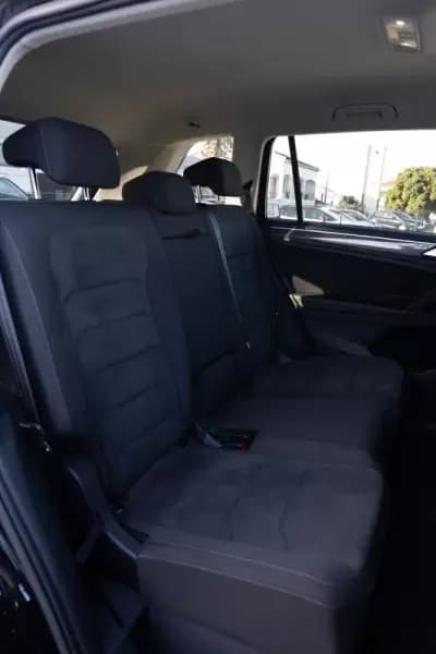 Sell Volkswagen Tiguan Allspace 2018 - 29890 EUR, 105000 km - AUTO.MOTO.pt