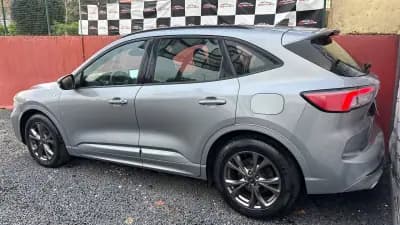 Vendo Ford Kuga 2022 - 17900 EUR, 76500 km - AUTO.MOTO.pt