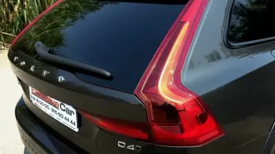 Sell Volvo V90 Cross Country 2019 - 24900 EUR, 215000 km - AUTO.MOTO.pt