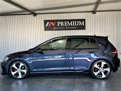 Sell Volkswagen Golf 2015 - 24990 EUR, 162000 km - AUTO.MOTO.pt