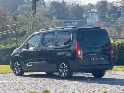 Sell Citroën Berlingo 2021 - 18500 EUR, 211000 km - AUTO.MOTO.pt