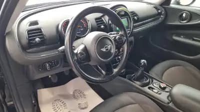 Vendo MINI Clubman 2018 - 12750 EUR, 286464 km - AUTO.MOTO.pt