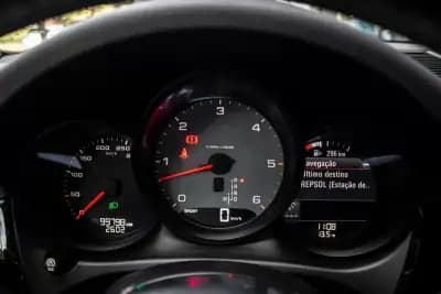 Vendo Porsche Macan 2018 - 59990 EUR, 99798 km - AUTO.MOTO.pt