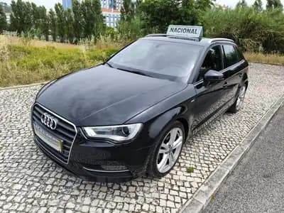 Vendo Audi A3 Sportback 2013 - 14950 EUR, 255105 km - AUTO.MOTO.pt