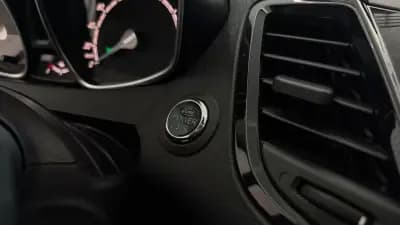 Sell Ford Fiesta 2015 - 8990 EUR, 144693 km - AUTO.MOTO.pt