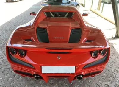 Sell Ferrari F8 Tributo 2022 - 425600 EUR, 4336 km - AUTO.MOTO.pt