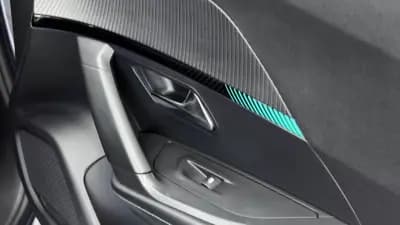 Sell Peugeot 2008 2022 - 16750 EUR, 71000 km - AUTO.MOTO.pt