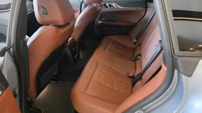 Vendo BMW i4 2022 - 55900 EUR, 33929 km - AUTO.MOTO.pt