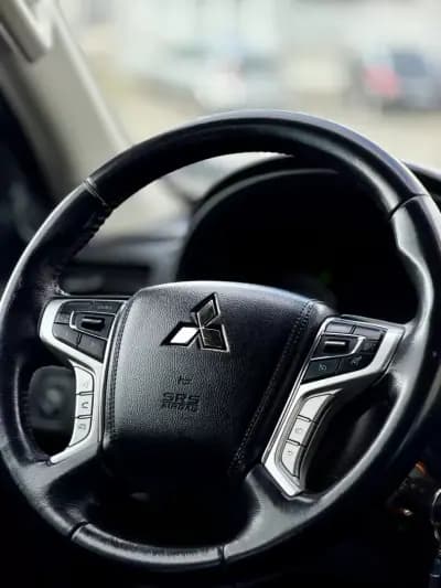 Vendo Mitsubishi L200 2022 - 30450 EUR, 82000 km - AUTO.MOTO.pt