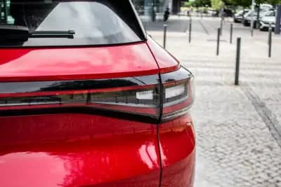 Vendo Volkswagen ID.4 2021 - 26990 EUR, 66500 km - AUTO.MOTO.pt