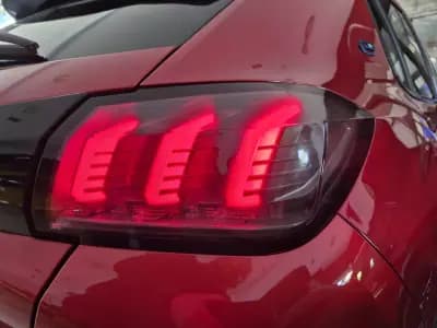 Sell Peugeot e-208 2022 - 18999 EUR, 14864 km - AUTO.MOTO.pt