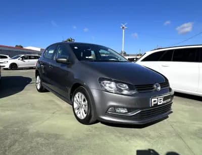 Sell Volkswagen Polo 2017 - 12990 EUR, 99650 km - AUTO.MOTO.pt