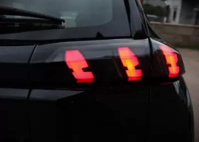 Vendo Peugeot e-2008 2020 - 19450 EUR, 41900 km - AUTO.MOTO.pt