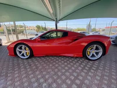 Sell Ferrari F8 Tributo 2022 - 425600 EUR, 4336 km - AUTO.MOTO.pt