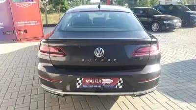 Vendo Volkswagen Arteon 2019 - 26650 EUR, 90000 km - AUTO.MOTO.pt