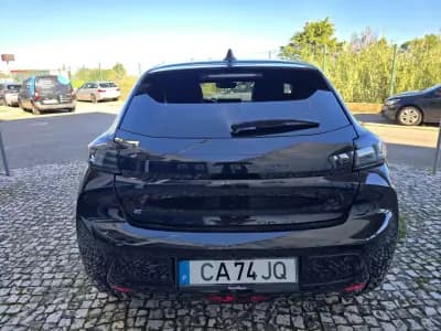 Vendo Peugeot e-208 2024 - 25450 EUR, 11000 km - AUTO.MOTO.pt