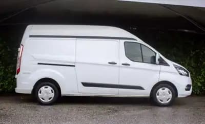 Vendo Ford Transit 2019 - 16900 EUR, 211600 km - AUTO.MOTO.pt