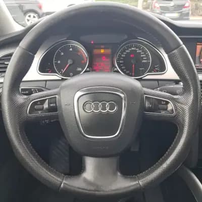 Sell Audi A5 2009 - 13490 EUR, 258000 km - AUTO.MOTO.pt