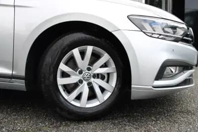 Vendo Volkswagen Passat 2021 - 21900 EUR, 22076 km - AUTO.MOTO.pt