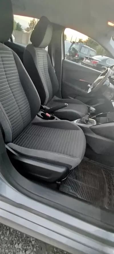 Sell Peugeot 208 2023 - 19450 EUR, 52000 km - AUTO.MOTO.pt