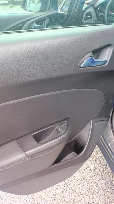 Vendo Opel Astra Sports Tourer 2016 - 9998 EUR, 162378 km - AUTO.MOTO.pt