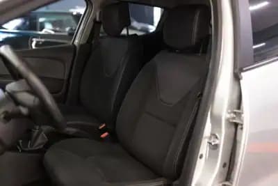 Vendo Renault Clio 2016 - 10900 EUR, 146780 km - AUTO.MOTO.pt