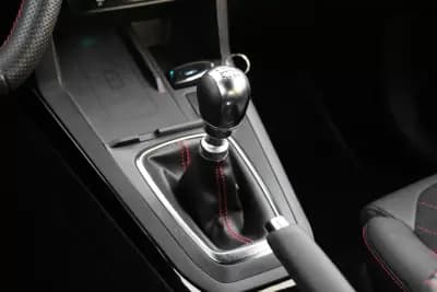 Vendo Ford Puma 2024 - 23900 EUR, 18150 km - AUTO.MOTO.pt