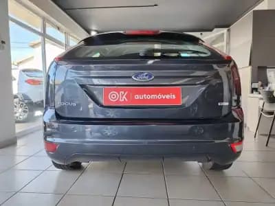 Vendo Ford Focus 2011 - 6750 EUR, 180000 km - AUTO.MOTO.pt