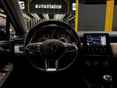 Vendo Renault Clio 2022 - 13990 EUR, 72588 km - AUTO.MOTO.pt