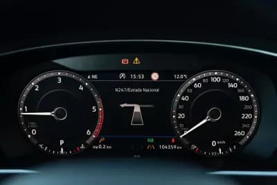 Sell Volkswagen Tiguan Allspace 2018 - 29890 EUR, 105000 km - AUTO.MOTO.pt