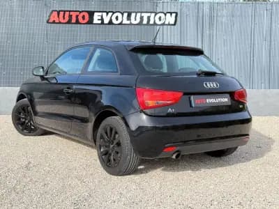 Vendo Audi A1 2011 - 10900 EUR, 118000 km - AUTO.MOTO.pt