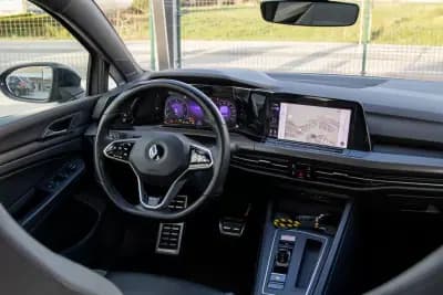 Sell Volkswagen Golf 2021 - 31990 EUR, 149000 km - AUTO.MOTO.pt