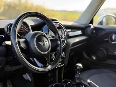 Vendo MINI 2017 - 13500 EUR, 95900 km - AUTO.MOTO.pt