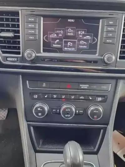 Sell SEAT Leon 2014 - 10990 EUR, 179115 km - AUTO.MOTO.pt