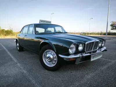Sell Jaguar XJ6 1976 - 24950 EUR, 47777 km - AUTO.MOTO.pt