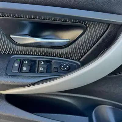 Vendo BMW 318 2013 - 14500 EUR, 225000 km - AUTO.MOTO.pt