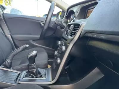 Sell Volvo V40 Cross Country 2014 - 13500 EUR, 149000 km - AUTO.MOTO.pt