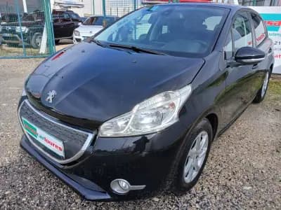 Sell Peugeot 208 2015 - 7450 EUR, 100037 km - AUTO.MOTO.pt